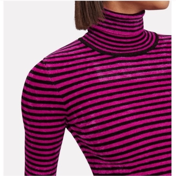 Ronny Kobo Evhanie Cropped Velvet Long Sleeve Turtleneck - Picture 3 of 5